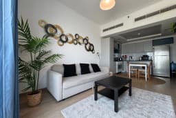 FULLY FURNISHED 2 BR WITH MARINA VIEW/CORNER UNIT 1