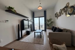 FULLY FURNISHED 2 BR WITH MARINA VIEW/CORNER UNIT 3