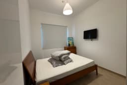 FULLY FURNISHED 2 BR WITH MARINA VIEW/CORNER UNIT 8