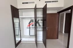 MODERN 1BR/HIGH FLOOR/PRIME LOCATION 9