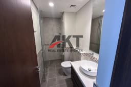 MODERN 1BR/HIGH FLOOR/PRIME LOCATION 12
