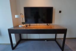 PANORAMIC CREEK VIEW/ FULLY FURNISHED/ HIGH FLOOR 11