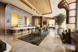 PANORAMIC CREEK VIEW/ FULLY FURNISHED/ HIGH FLOOR 25