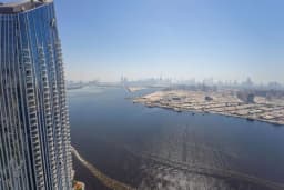 PANORAMIC CREEK VIEW/ FULLY FURNISHED/ HIGH FLOOR 28