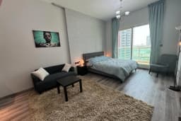 Fully Furnished and Upgraded Studio/Rented 2