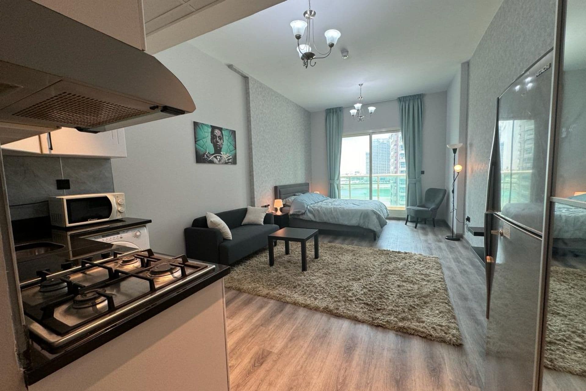 Fully Furnished and Upgraded Studio/Rented